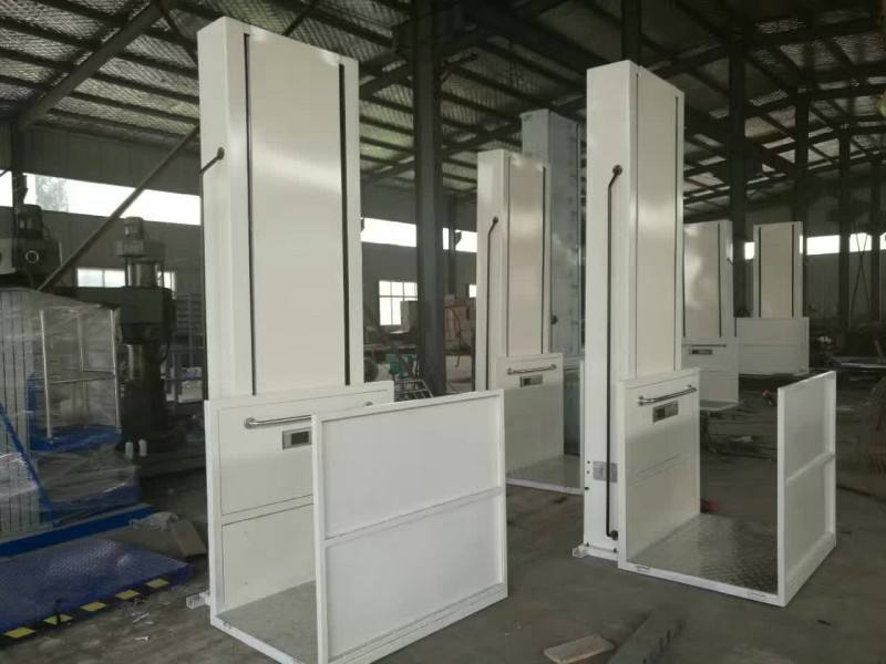 timg124.jpg 無(wú)障礙升降平臺(tái)